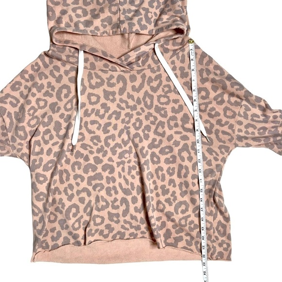 Peyton Jensen Pink Gray Leopard Pull Over Hooded Sweatshirt Size Small - Picture 14 of 15